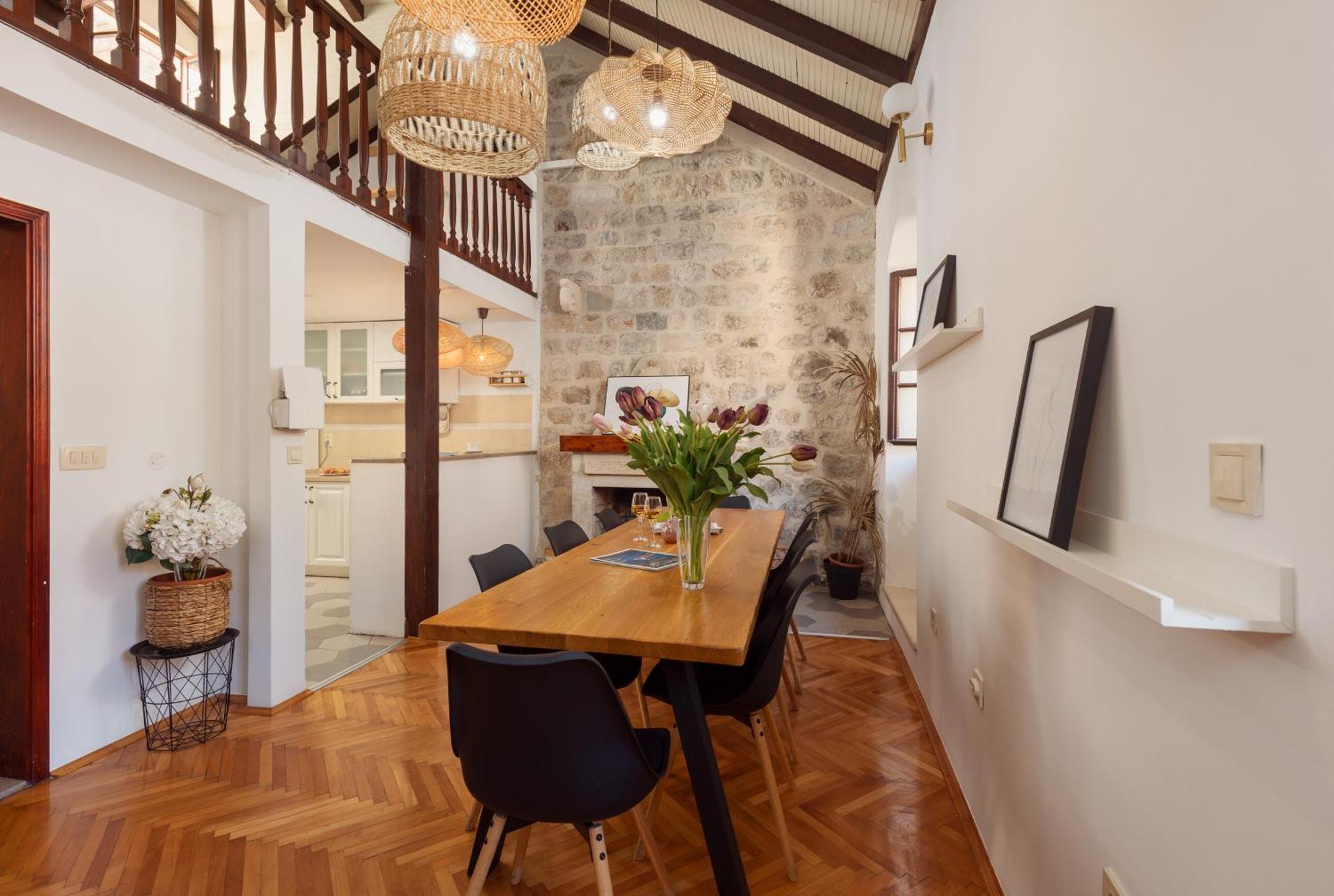 Old Town St Tryphon Apartment コトル エクステリア 写真