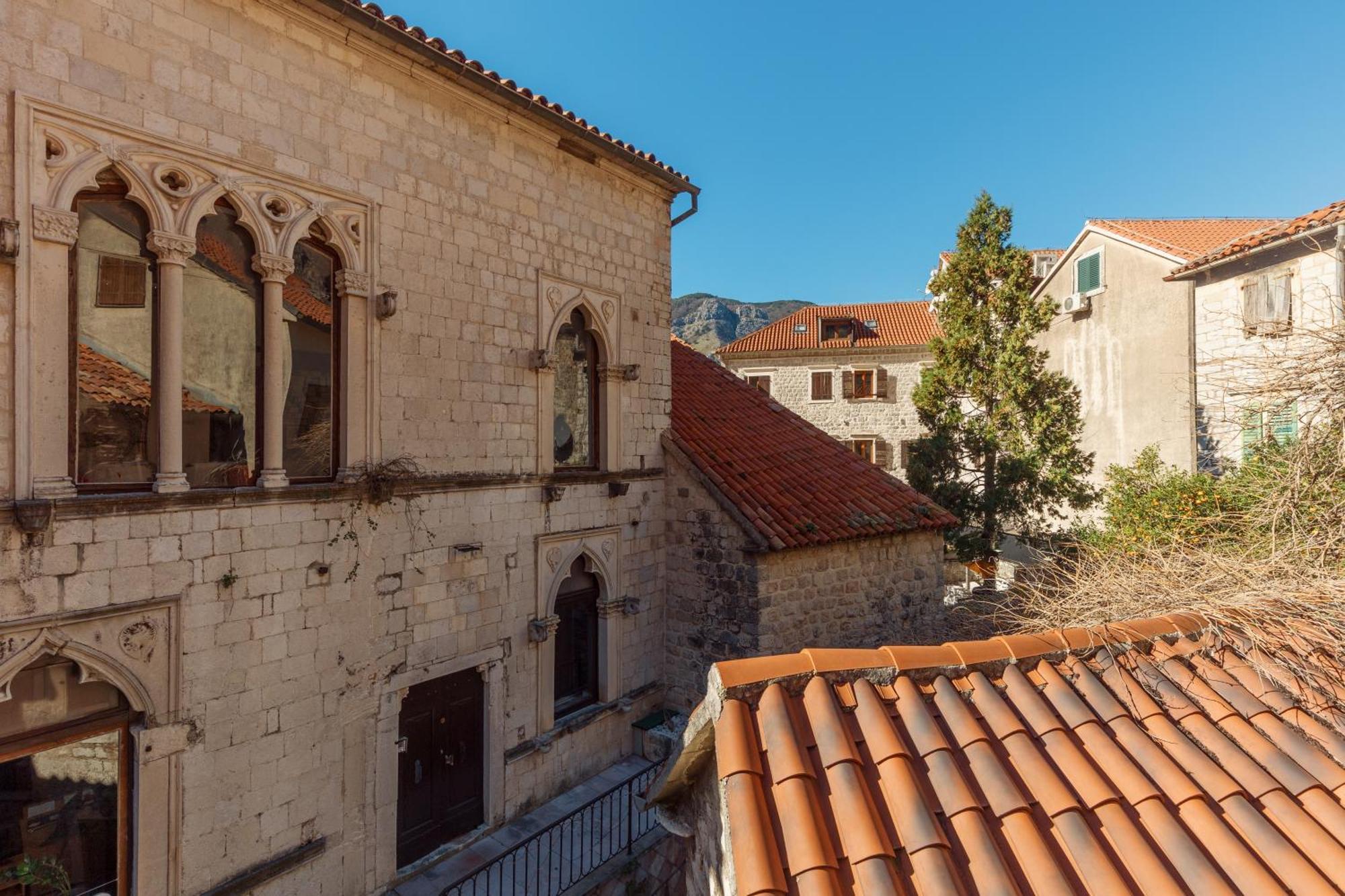 Old Town St Tryphon Apartment コトル エクステリア 写真