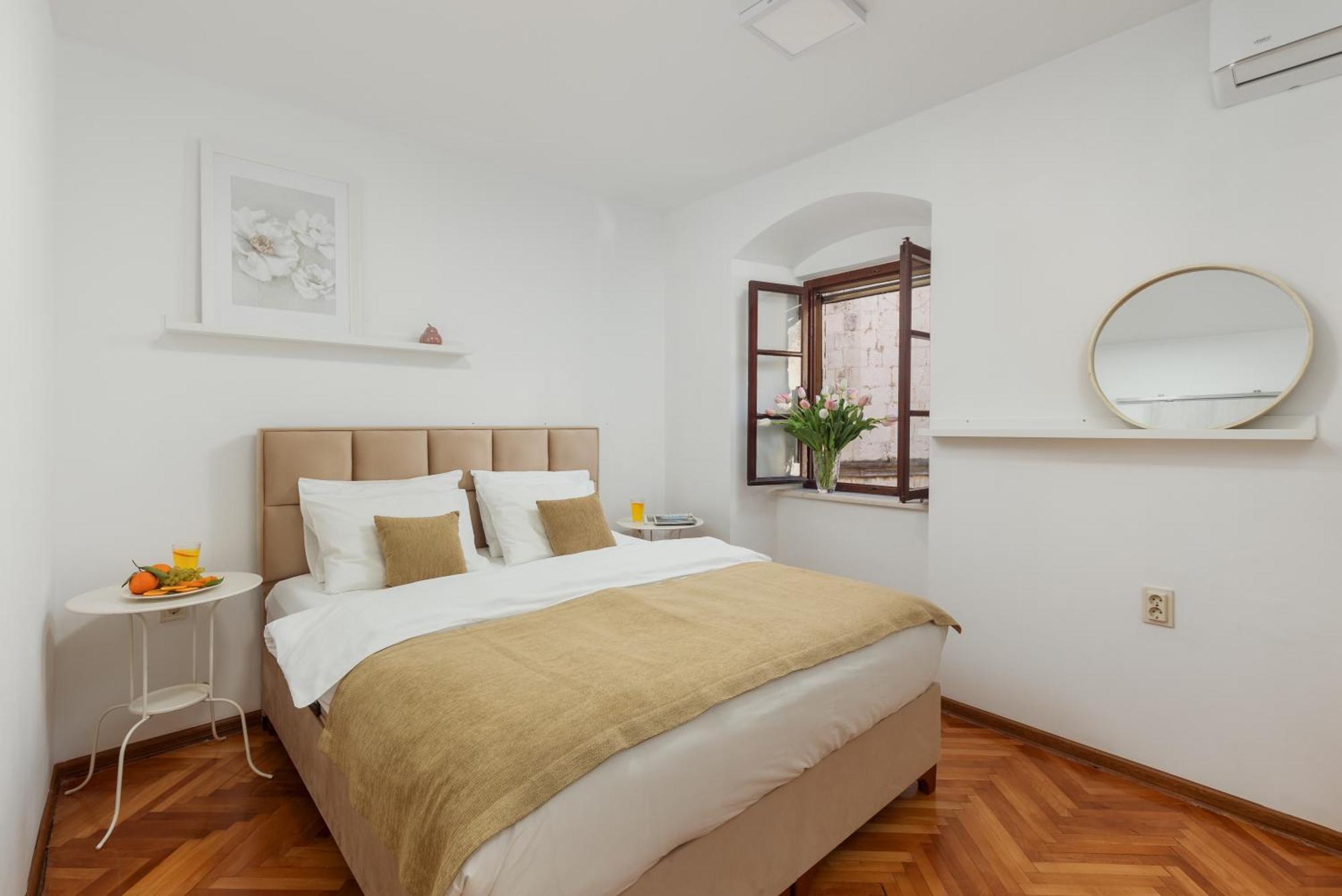 Old Town St Tryphon Apartment コトル エクステリア 写真